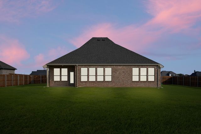 105 Grey Wolf Court, Godley, TX 76044