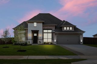 105 Grey Wolf Court, Godley, TX 76044