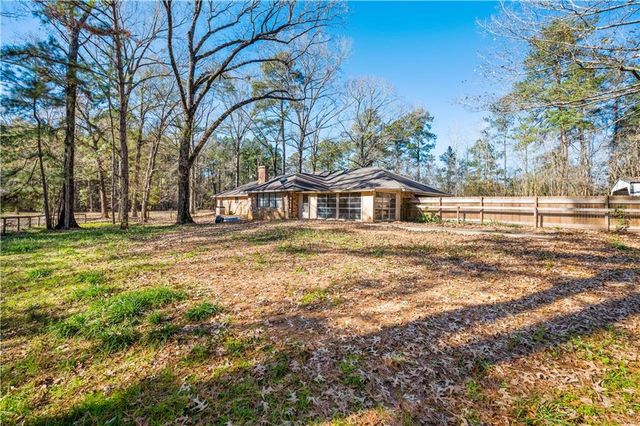 122 OLD BEAUBOUEF Road, Deville, LA 71328