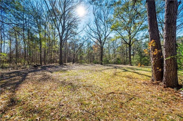 122 OLD BEAUBOUEF Road, Deville, LA 71328