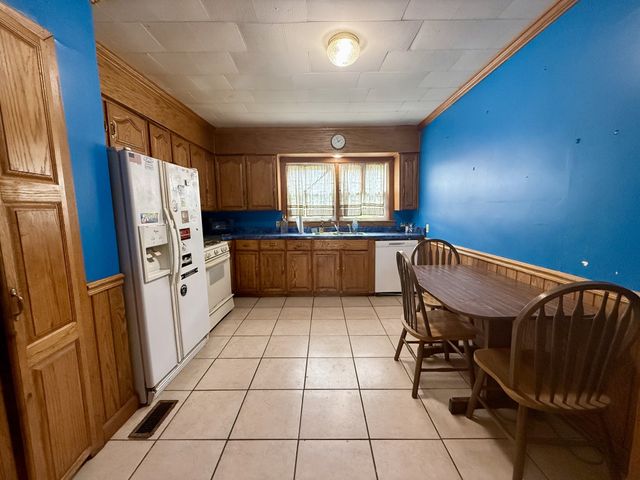 2114 Edgewood Rd, Dickson, TN 37055