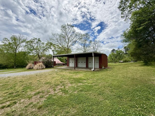 2114 Edgewood Rd, Dickson, TN 37055