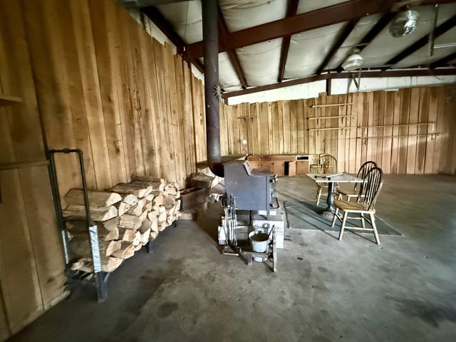 2114 Edgewood Rd, Dickson, TN 37055