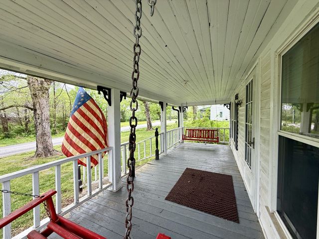 2114 Edgewood Rd, Dickson, TN 37055