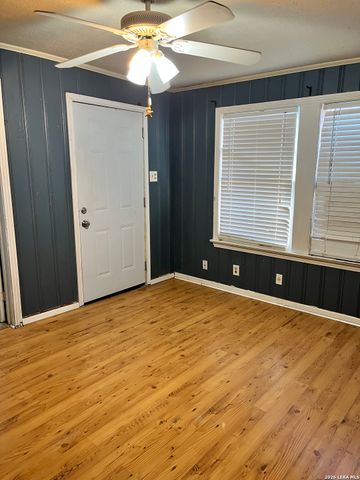 206 thompson, San Antonio, TX 78225