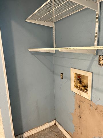 206 thompson, San Antonio, TX 78225