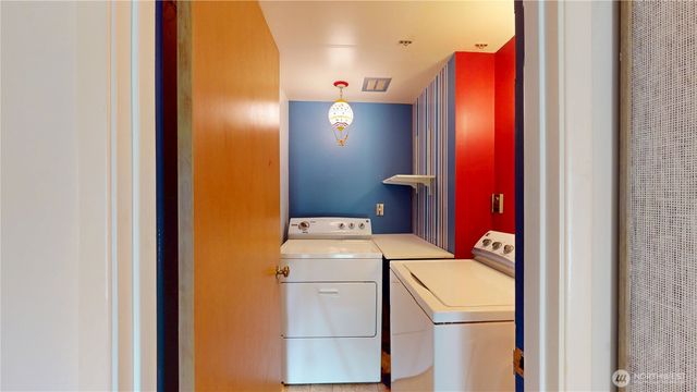 16020 7th Avenue SW, Burien, WA 98166