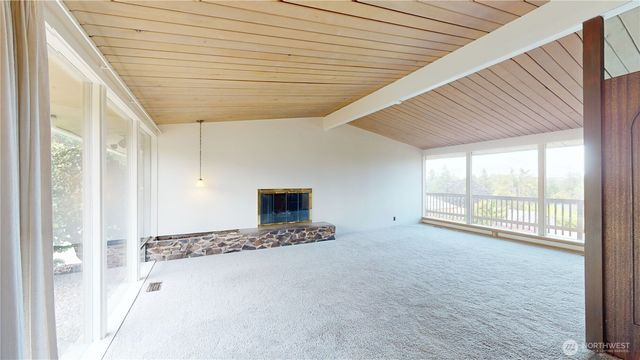 16020 7th Avenue SW, Burien, WA 98166