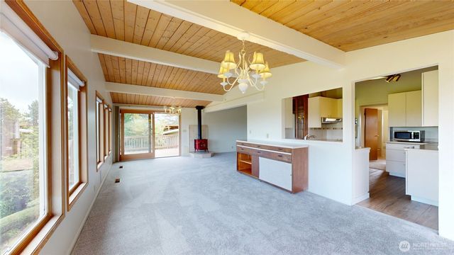 16020 7th Avenue SW, Burien, WA 98166