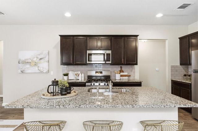 201 Yoakum ST, Leander, TX 78641