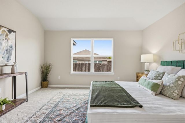 201 Yoakum ST, Leander, TX 78641