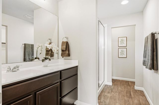 201 Yoakum ST, Leander, TX 78641