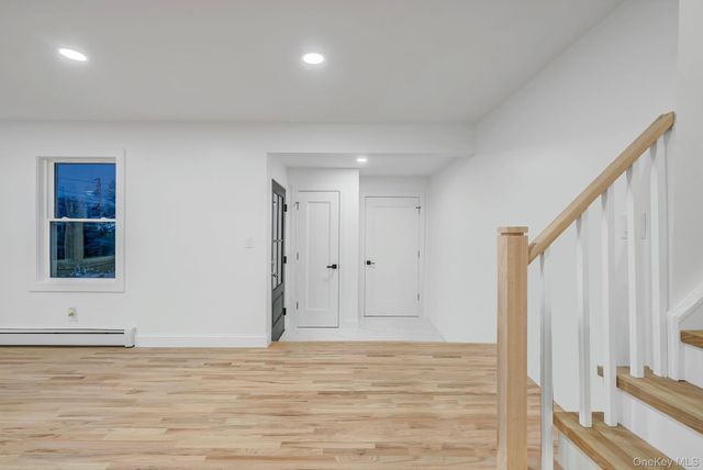 41 Nancy Place, Massapequa, NY 11758