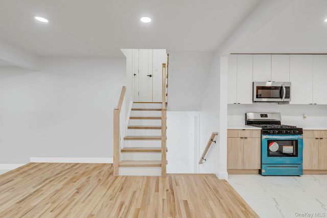 41 Nancy Place, Massapequa, NY 11758