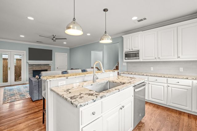 4621 Lafayette Avenue, Fort Worth, TX 76107