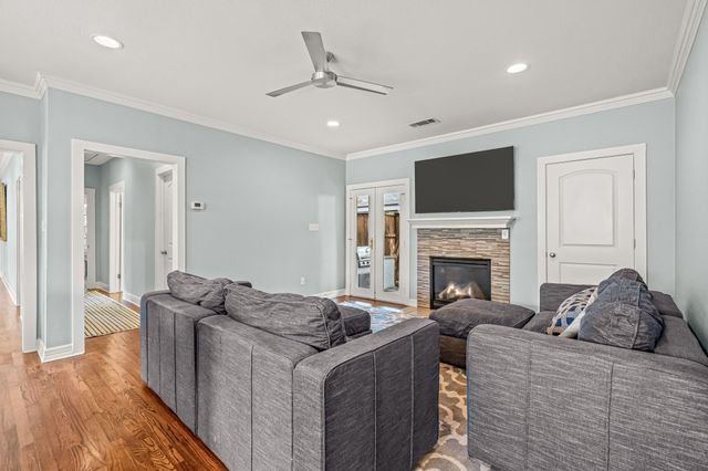 4621 Lafayette Avenue, Fort Worth, TX 76107