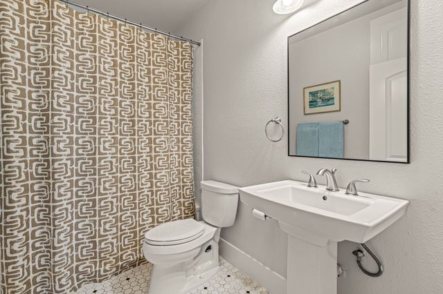 4621 Lafayette Avenue, Fort Worth, TX 76107