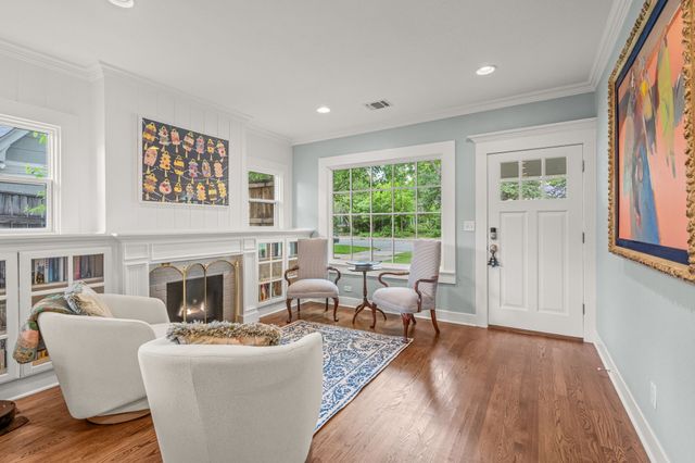 4621 Lafayette Avenue, Fort Worth, TX 76107