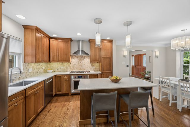 1104 Greenfield Street, Oak Park, IL 60302