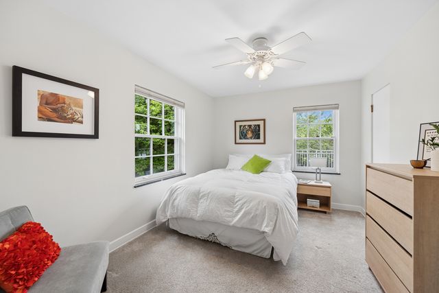 1104 Greenfield Street, Oak Park, IL 60302