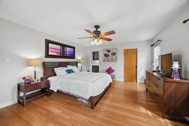 1104 Greenfield Street, Oak Park, IL 60302