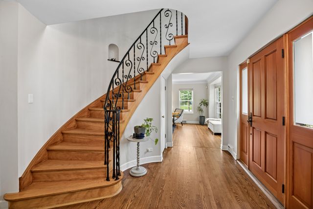 1104 Greenfield Street, Oak Park, IL 60302