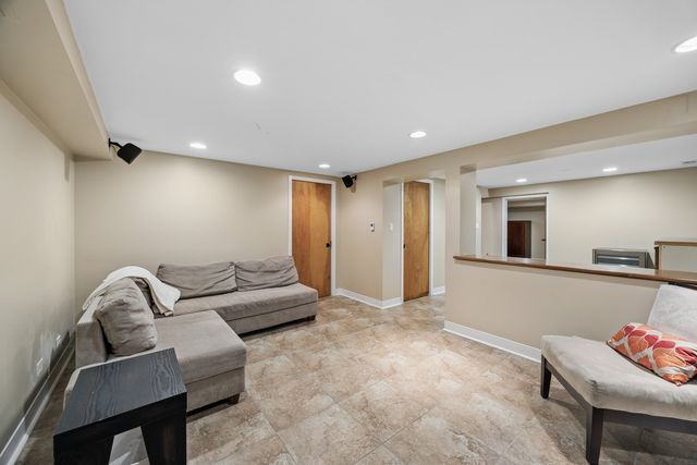 1104 Greenfield Street, Oak Park, IL 60302