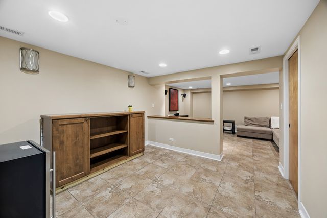 1104 Greenfield Street, Oak Park, IL 60302
