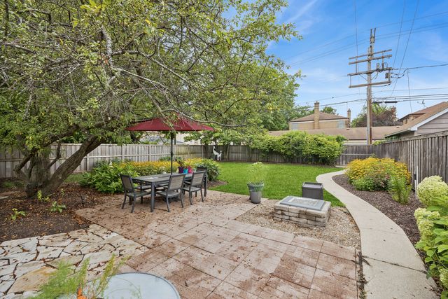 1104 Greenfield Street, Oak Park, IL 60302