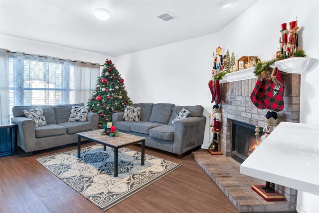 5722 Firethorn Drive, Dallas, TX 75249