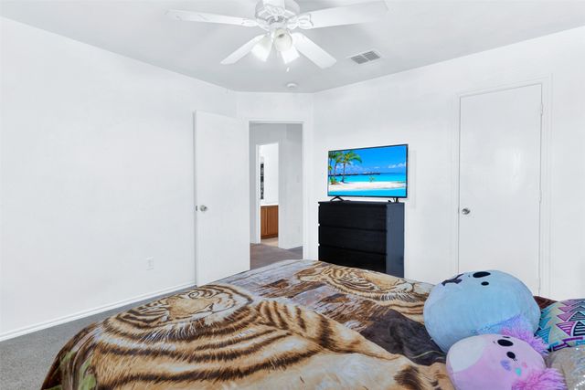 5722 Firethorn Drive, Dallas, TX 75249