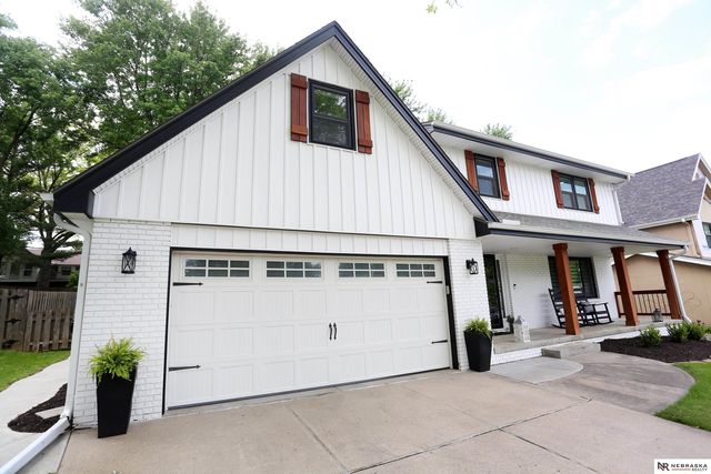 808 taylor Street, Papillion, NE 68046