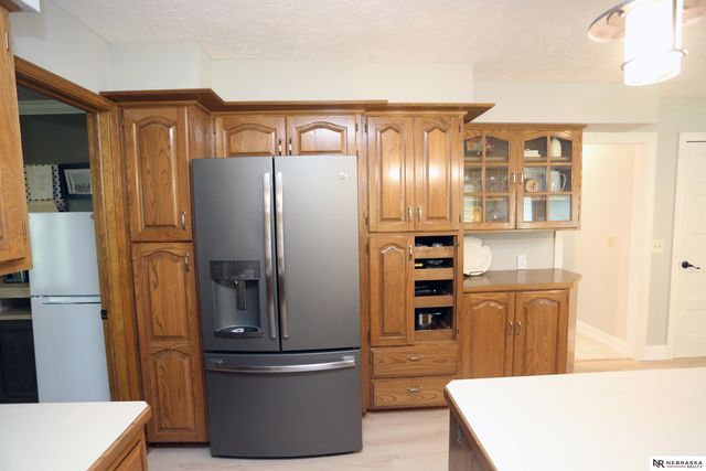 808 taylor Street, Papillion, NE 68046