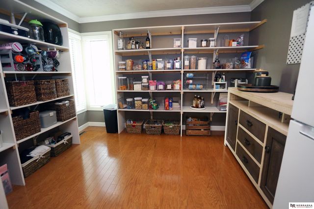 808 taylor Street, Papillion, NE 68046