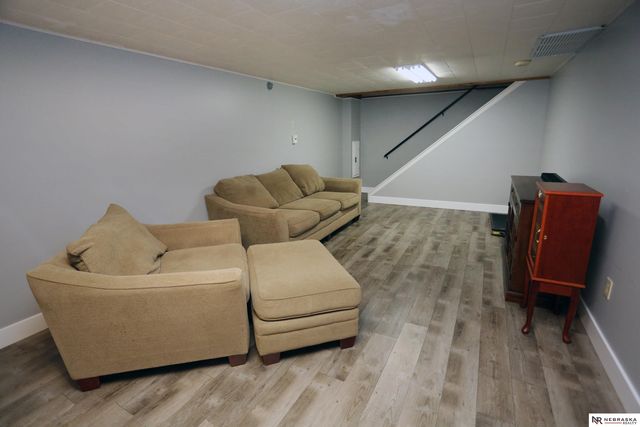 808 taylor Street, Papillion, NE 68046