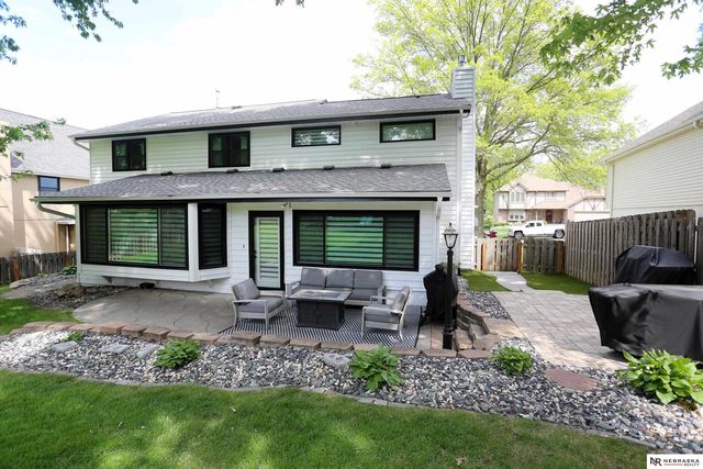 808 taylor Street, Papillion, NE 68046