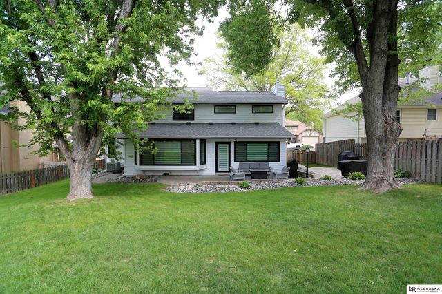 808 taylor Street, Papillion, NE 68046