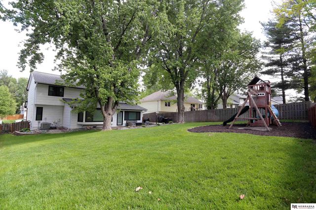 808 taylor Street, Papillion, NE 68046