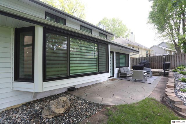 808 taylor Street, Papillion, NE 68046