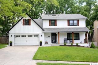 808 taylor Street, Papillion, NE 68046