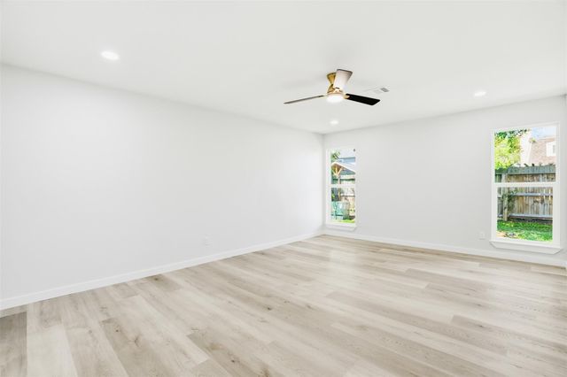 1722 Cherry Bend Drive, Houston, TX 77077