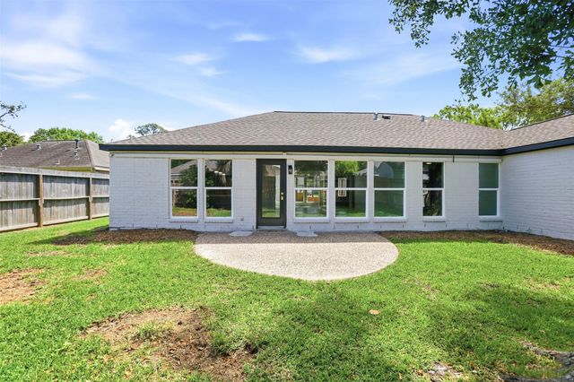 1722 Cherry Bend Drive, Houston, TX 77077