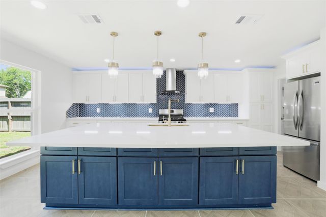 1722 Cherry Bend Drive, Houston, TX 77077