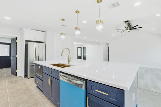 1722 Cherry Bend Drive, Houston, TX 77077