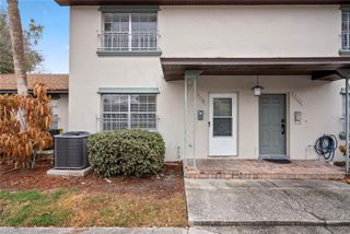 5175 LA MANCHA COURT 31, Orlando, FL 32822