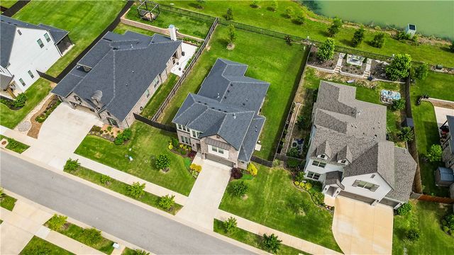 3864 W Violet Street, Fayetteville, AR 72704