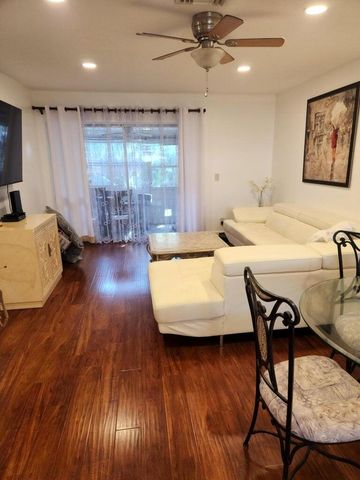 2790 E Ashley Drive E E, West Palm Beach, FL 33415