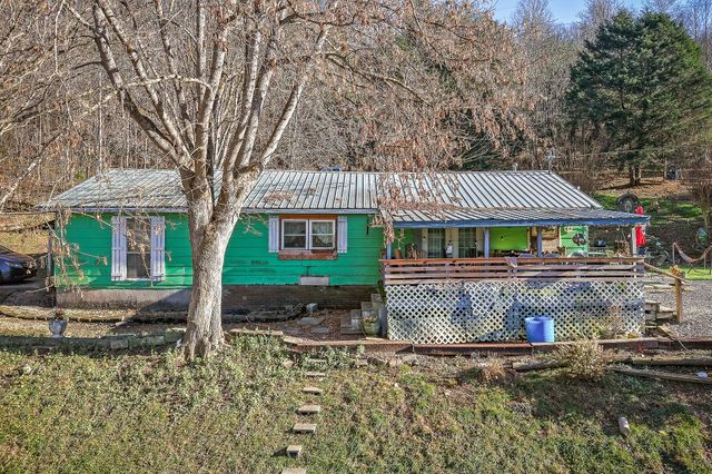 2184 Hyder Mountain Rd, Cookeville, TN 38506