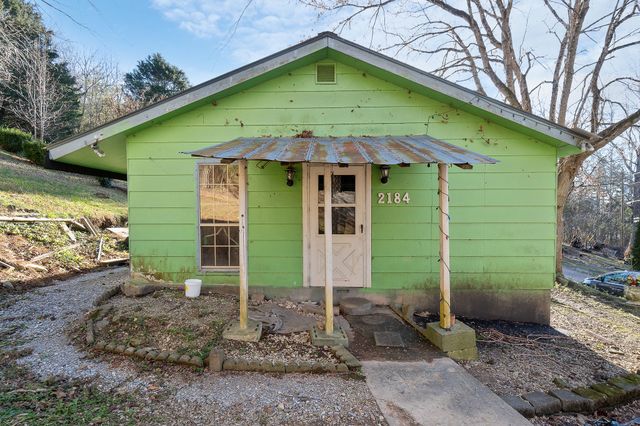 2184 Hyder Mountain Rd, Cookeville, TN 38506