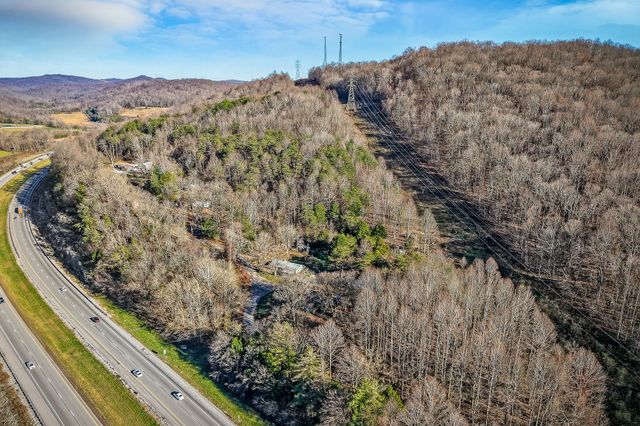 2184 Hyder Mountain Rd, Cookeville, TN 38506